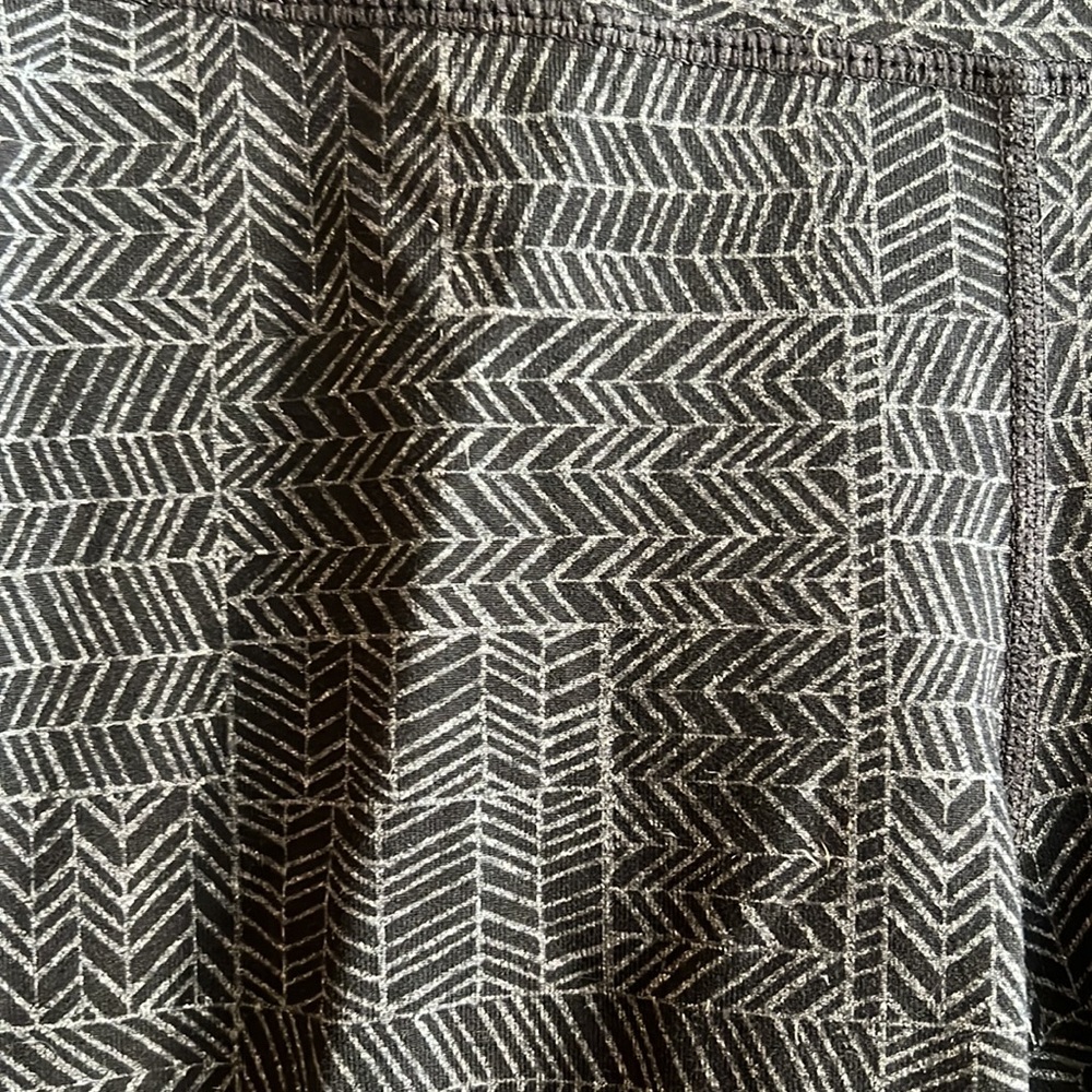 Prana workout capris - Picture 2 of 6